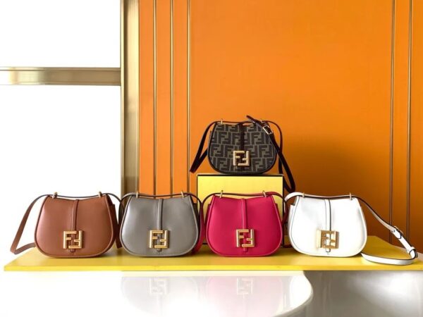 Cross bag clutch